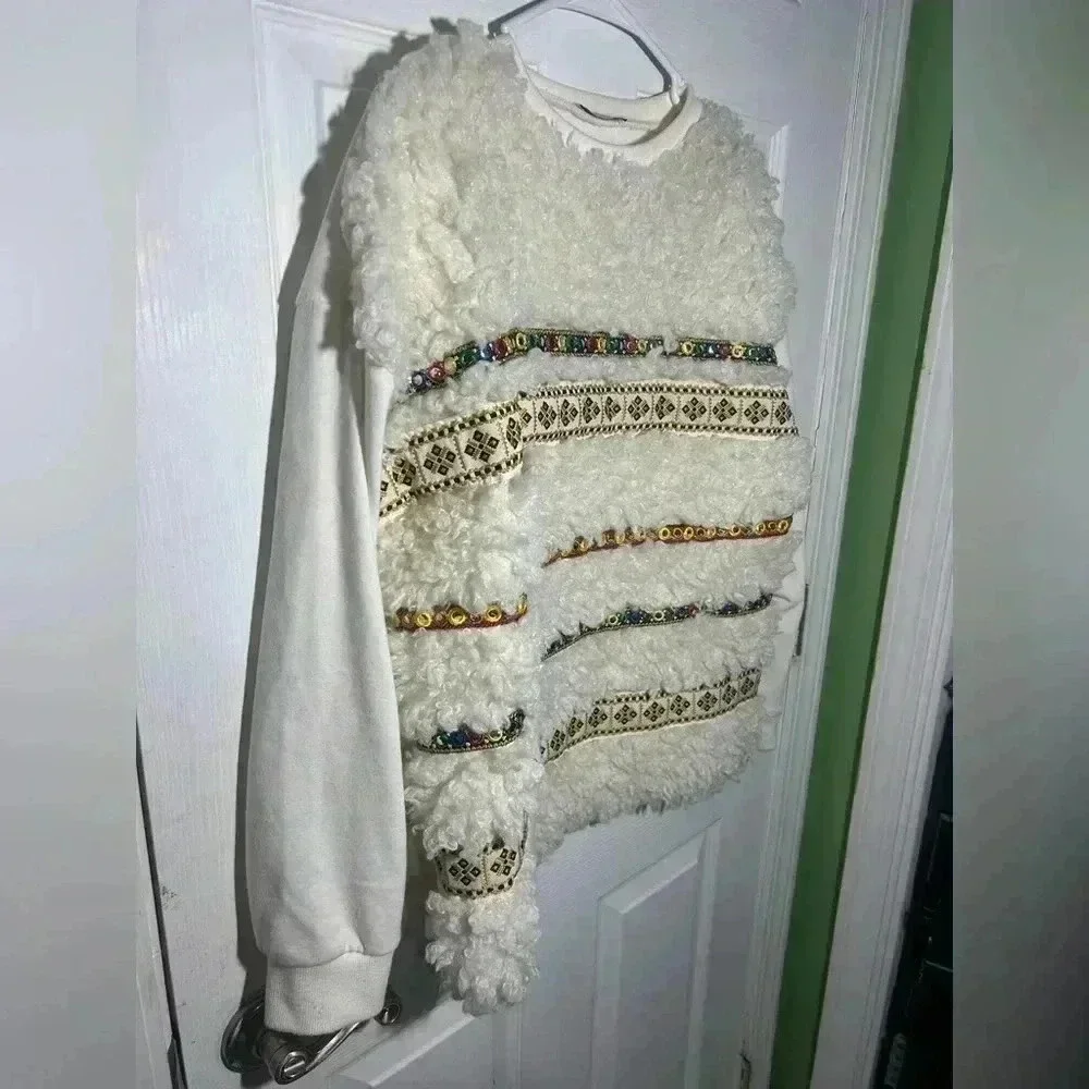 Zara Trafaluc Cream Sherpa front sweater w/bead embellishments. Size Small - Picture 3 of 9